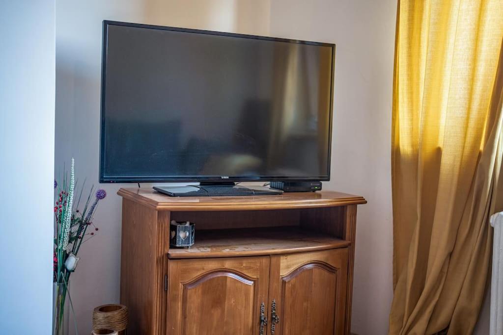 Central Apartment 2Bd Next To Vitosha Bul. Sofia Eksteriør billede