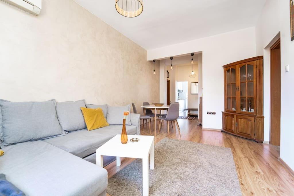 Central Apartment 2Bd Next To Vitosha Bul. Sofia Eksteriør billede